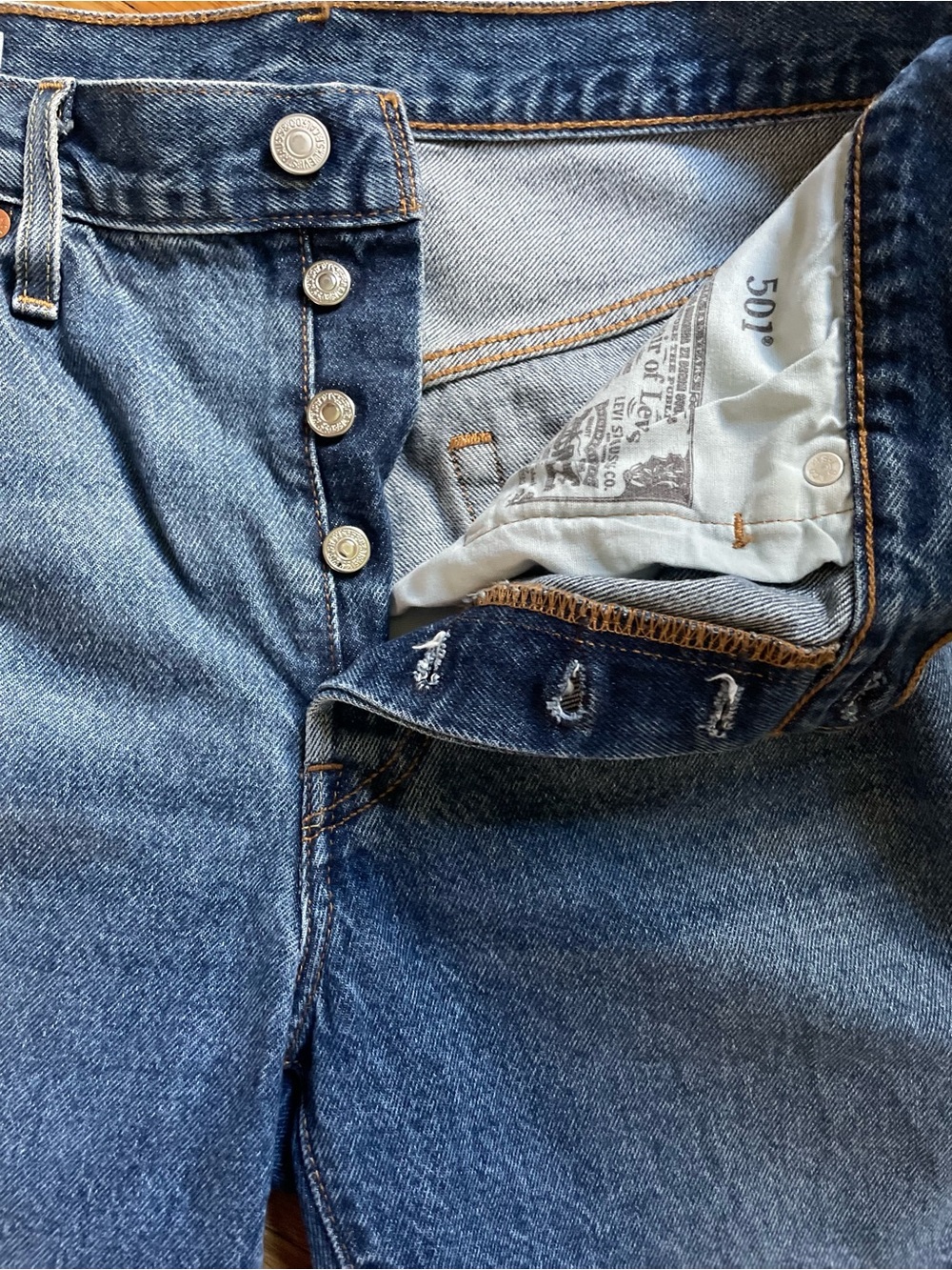 Levi's Women's Blue Denim Jean Shorts - Picture 4 of 6